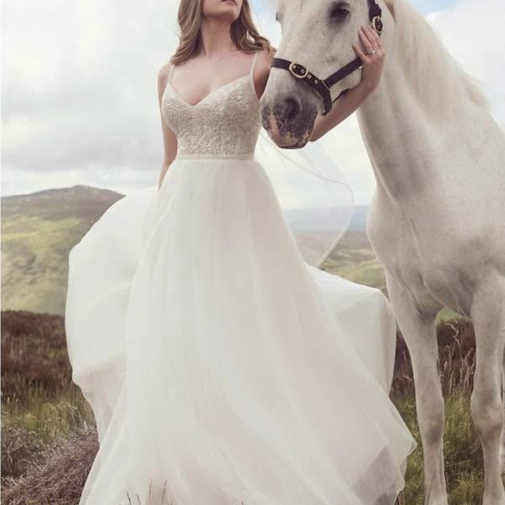 Maggie Sottero Never Worn Bridal Gown Size 6